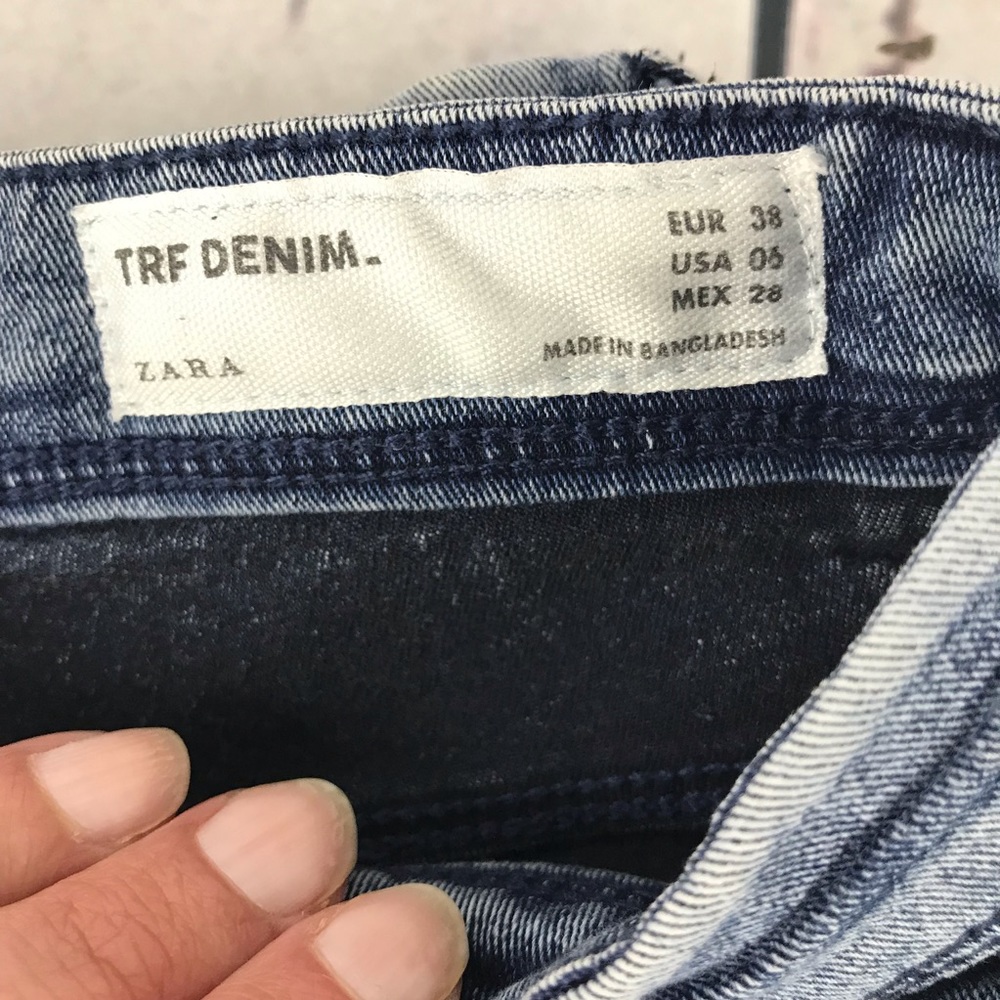 *2/$20* Zara Trafaluc Jeggings in Med Acid Wash, 6 - Picture 5 of 8